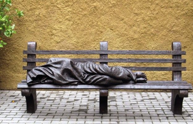 KOMUNIKAT BISKUPA OPOLSKIEGO Z OKAZJI VIII ŚWIATOWEGO DNIA UBOGICH